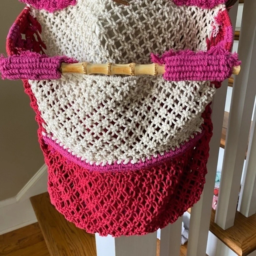 NWOT Free People Macrame Pink and White Tote - Picture 3 of 8